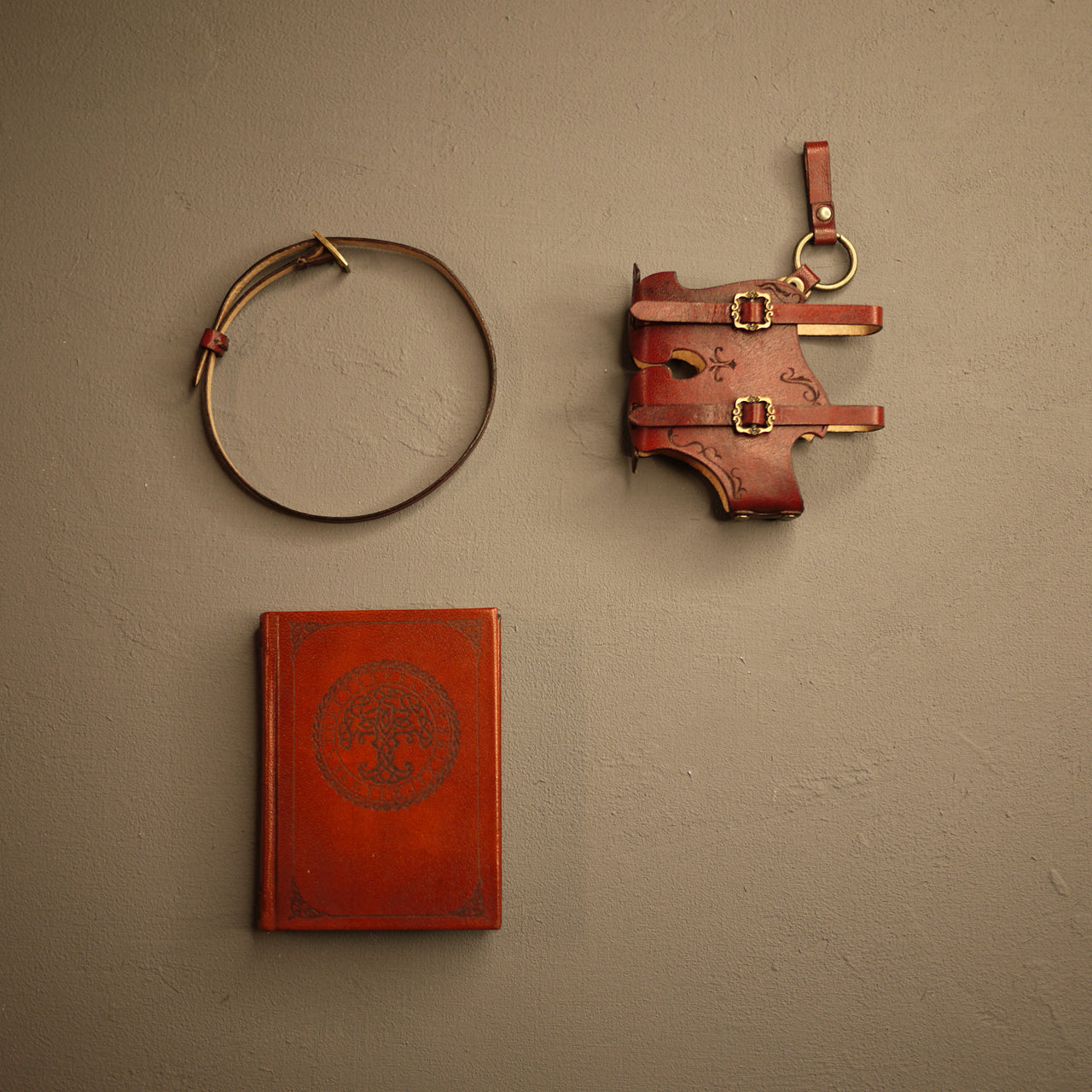 1/3doll fantasy grimoire and holder set