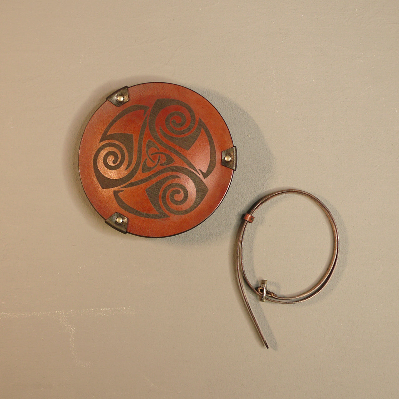 1/3doll triskelion leather shield