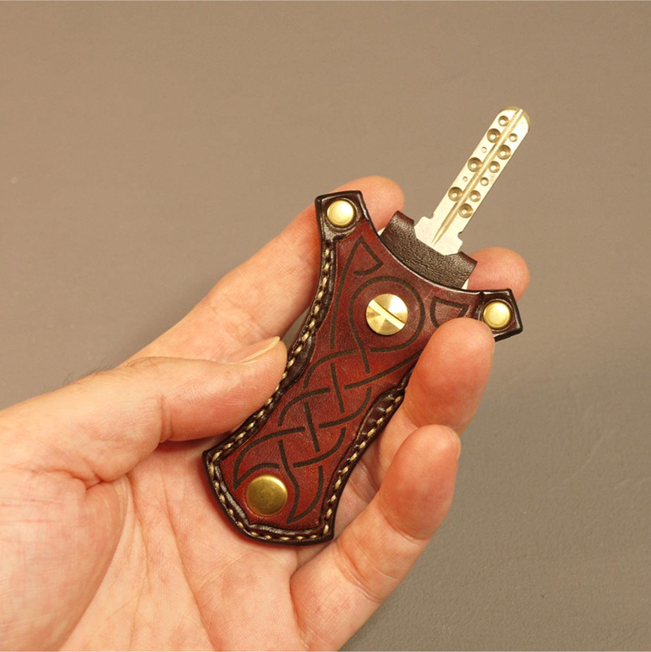 Celtica07 Celtic pattern Dagger-style key cover