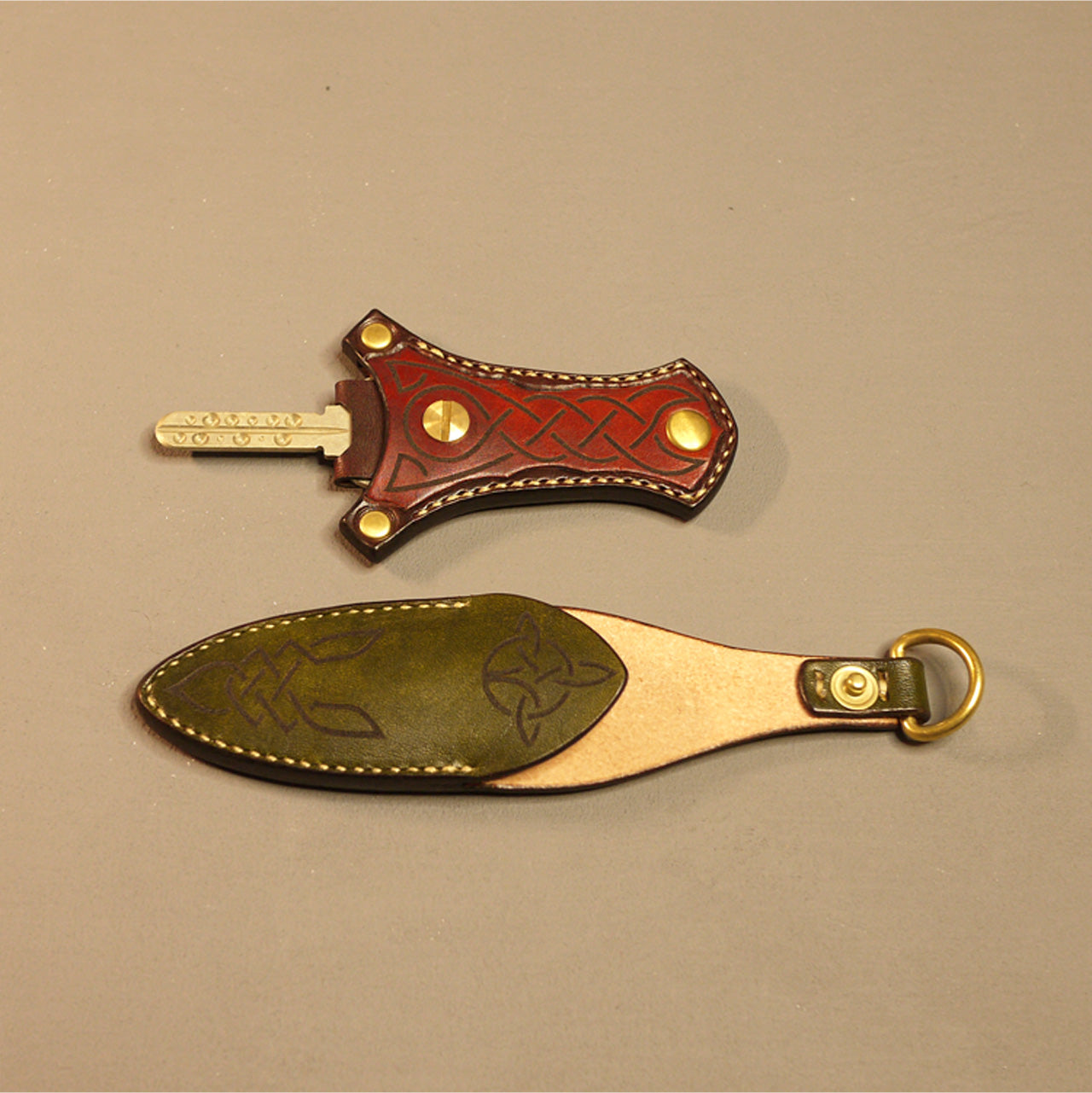 Celtica07 Celtic pattern Dagger-style key cover