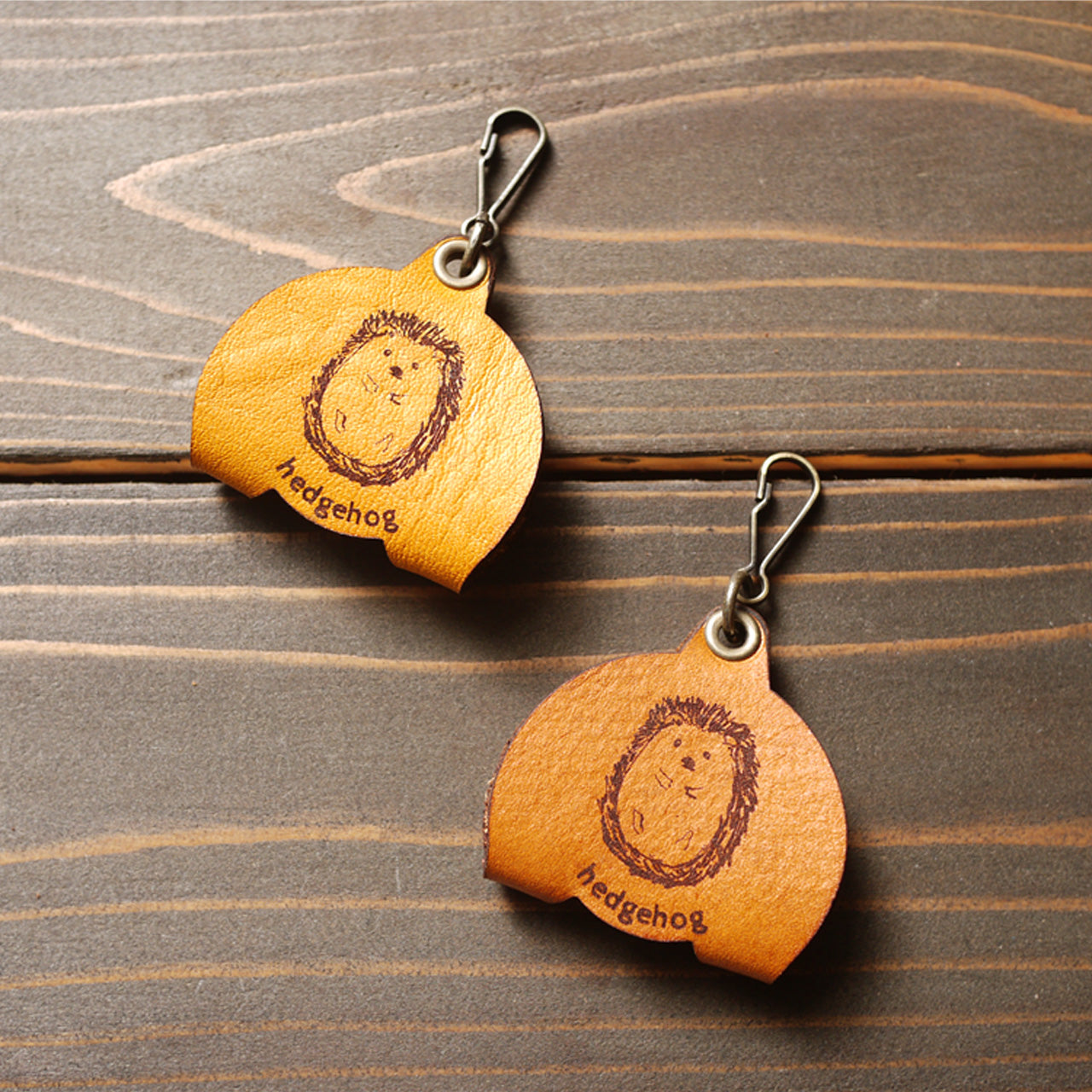 animal illustration earphone/headphone and cable holder