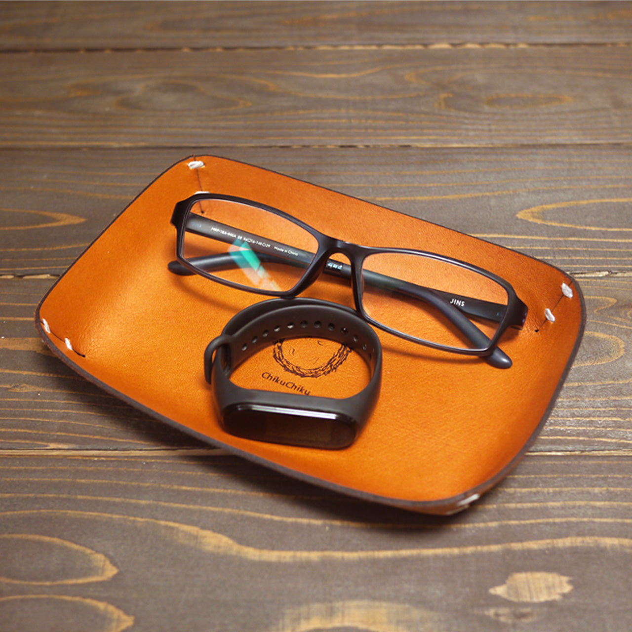 animal illustration tray