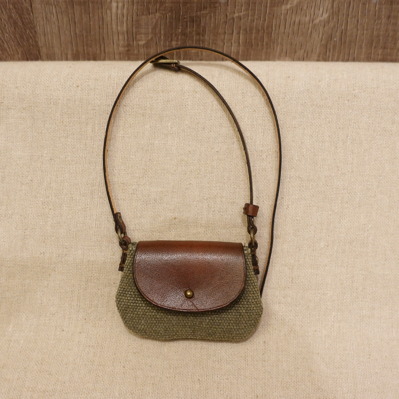 1/3doll Canvas and leather shoulder bag