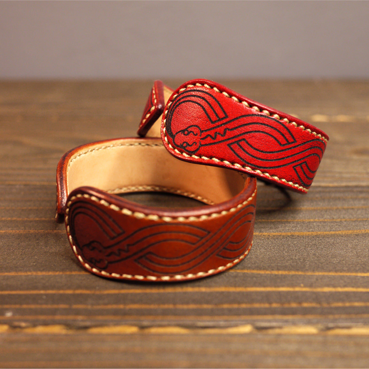 Celtica06 Celtic snake pattern bangle
