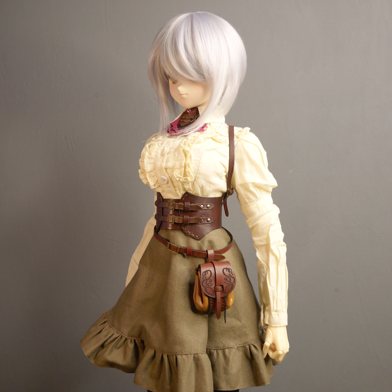 [受注生産] 1/3ドール ケルト風ドラゴン紋様巾着ポーチ 本革