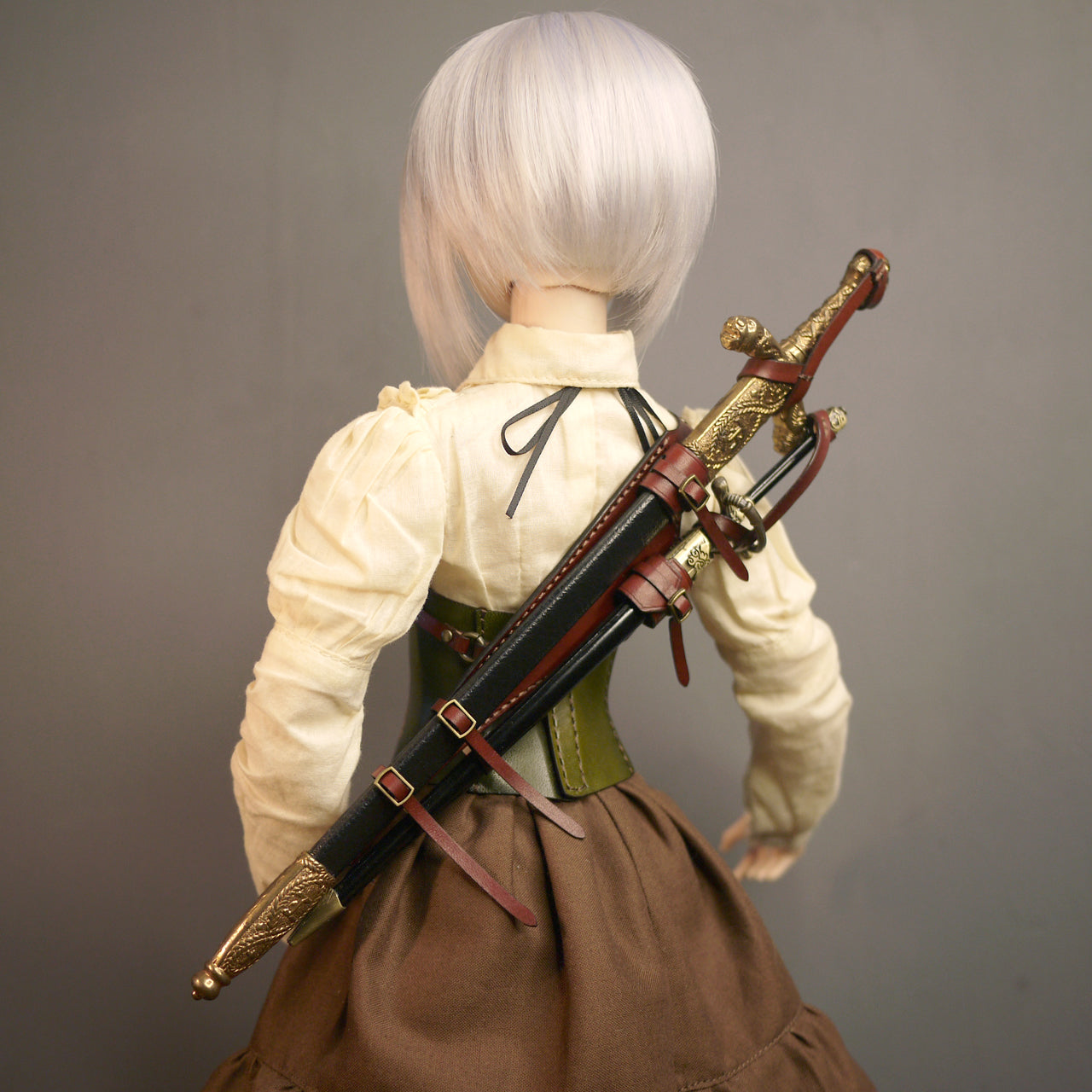 [受注生産] 1/3ドール 剣帯 ショルダーソードベルト (双剣) 本革