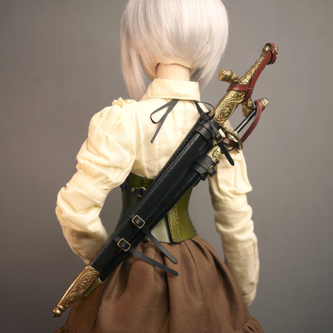 [受注生産] 1/3ドール 剣帯 ショルダーソードベルト (双剣) 本革