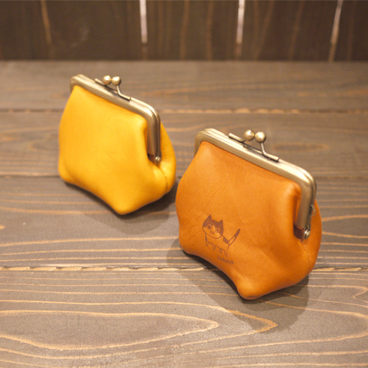 animal illustration  'gamaguchi' purse