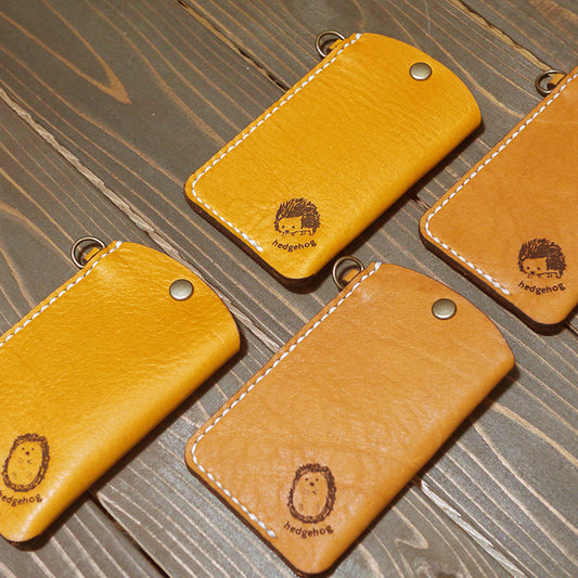 animal illustration  pass case